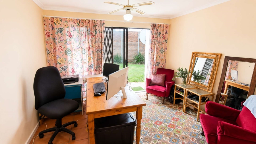 2 Bedroom Property for Sale in Sonstraal Heights Western Cape